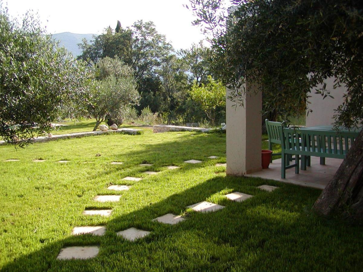 Villa Lithia Áno Korakiána Buitenkant foto