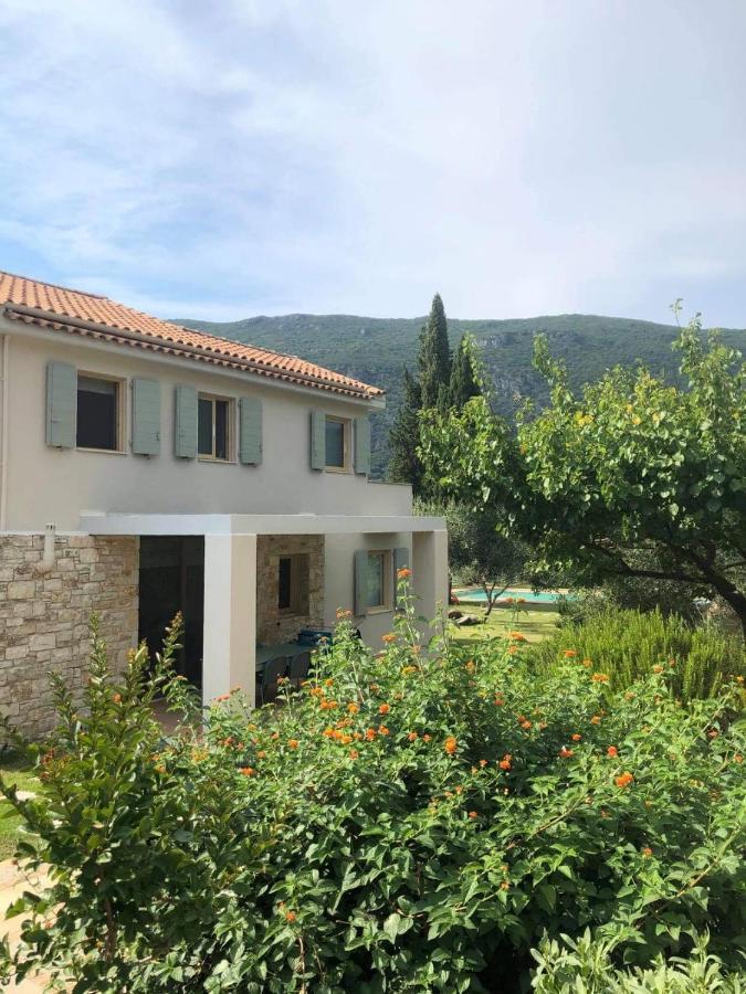 Villa Lithia Áno Korakiána Buitenkant foto